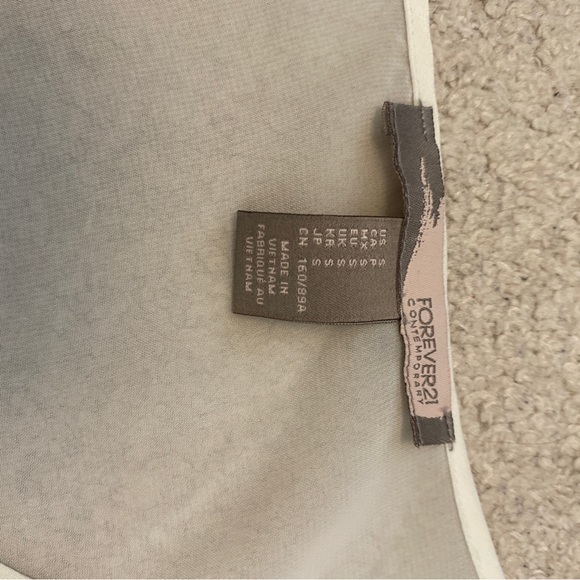 Forever 21 white sleeveless tank top camisole ladies small - Picture 3 of 3